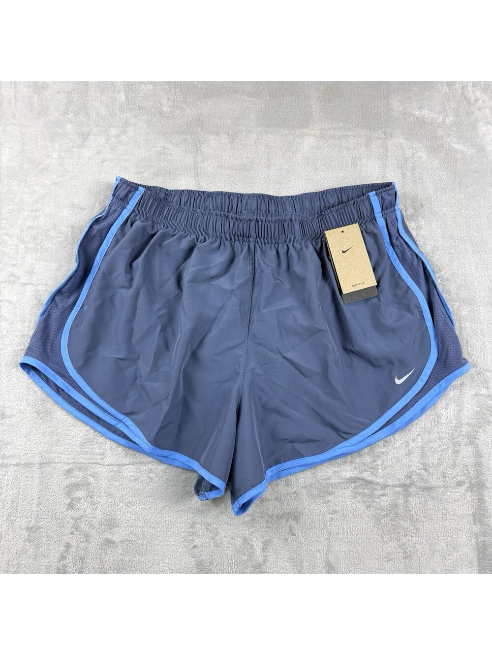 Nike Women’s Tempo Short 4” Plus Size 1X Running Dri-Fit Athletic Gym Summer NWT